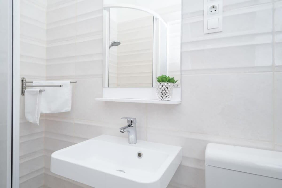 Ultra Large Stylish Apartament *